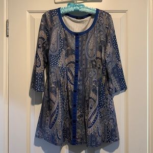 Figure flattering tunic